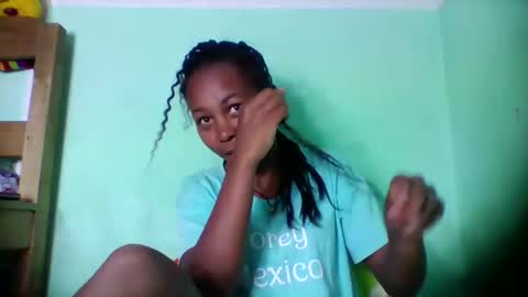 Snapshot of sandra1253099 chatting on 03-17-26, 06:17 sandra1253099 online show from 03-17-26, 06:17