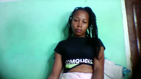 Snapshot of sandra1253099 chatting on 03-24-26, 05:23 sandra1253099 online show from 03-24-26, 05:23