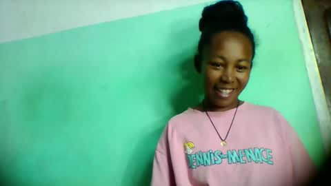 Snapshot of sandra1253099 chatting on 04-11-26, 07:45 sandra1253099 online show from 04-11-26, 07:45