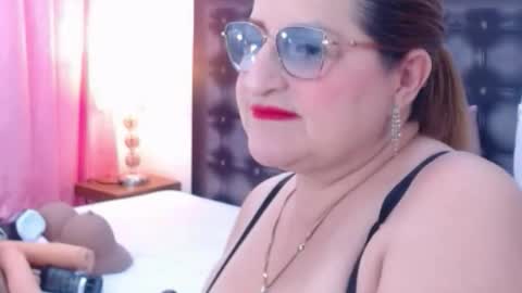 SANDRA online show from 11-21-25, 11:09