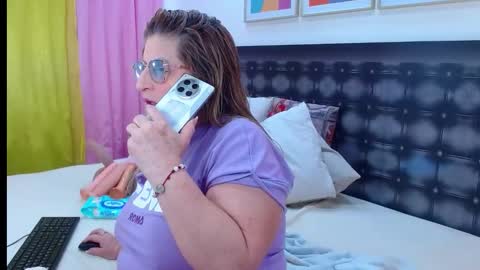 Snapshot of sandra_20_ chatting on 03-21-26, 10:42 SANDRA online show from 03-21-26, 10:42