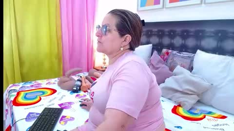 Snapshot of sandra_20_ chatting on 03-23-26, 11:03 SANDRA online show from 03-23-26, 11:03