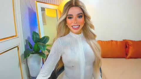 Sandra Hornball online show from 12-17-25, 11:27