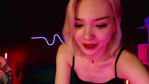 Sandy  online show from 02-02-25, 04:05