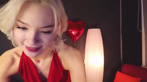 Sandy  online show from 02-25-25, 01:20