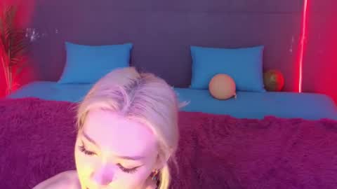 Sandy  online show from 03-08-25, 04:34