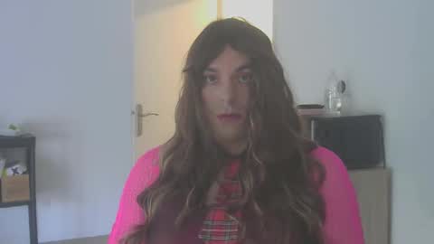 sandraclara online show from 10-10-25, 01:21