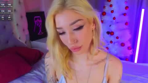 Snapshot of sandragriff chatting on 01-10-26, 06:59 Sally online show from 01-10-26, 06:59