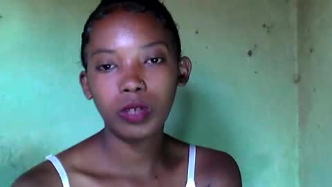 Snapshot of sandrine718 chatting on 02-12-26, 05:57 sandrine718 online show from 02-12-26, 05:57