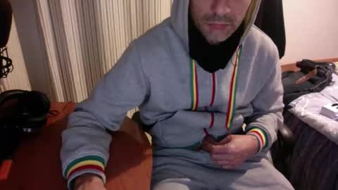 lucas online show from 12-19-25, 04:25