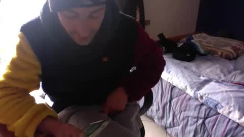 Snapshot of sandropertoni chatting on 12-20-25, 12:34 lucas online show from 12-20-25, 12:34