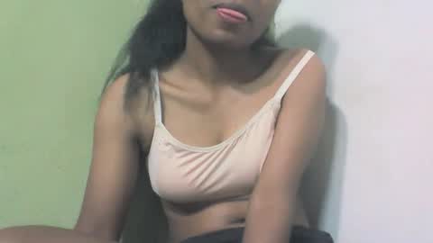 sandy735579 online show from 10-30-25, 06:52