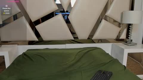 Snapshot of sandyhouston chatting on 02-08-26, 01:58 Sandy Houston online show from 02-08-26, 01:58