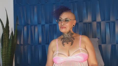 Sandy Rose online show from 02-21-25, 09:11
