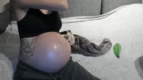 Sandy online show from 12-12-24, 04:53