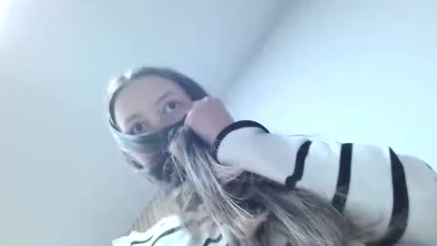 Snapshot of sanita_xi chatting on 02-03-26, 05:16 sanita_xi online show from 02-03-26, 05:16