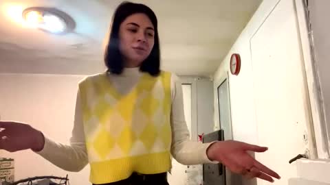 Snapshot of santacervenak chatting on 01-09-26, 08:39 Christen and Joe online show from 01-09-26, 08:39