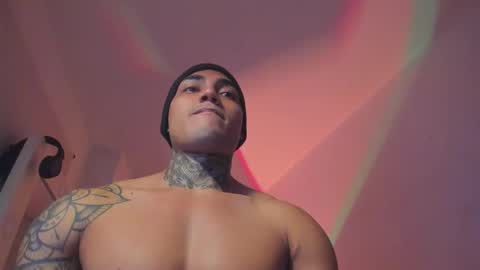 Santi Ferrer online show from 12-17-25, 01:00