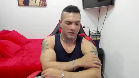 Snapshot of santi_pastori chatting on 11-11-25, 04:51 santi_pastori online show from 11-11-25, 04:51