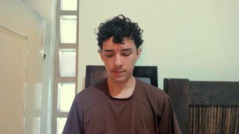 Snapshot of santi_twink19 chatting on 10-11-25, 09:13 santi_twink19 online show from 10-11-25, 09:13