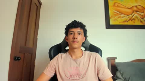 Snapshot of santi_twink19 chatting on 10-22-25, 07:35 santi_twink19 online show from 10-22-25, 07:35