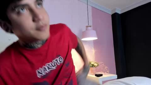 Snapshot of santiabader chatting on 11-26-25, 01:56 SantiAbader online show from 11-26-25, 01:56