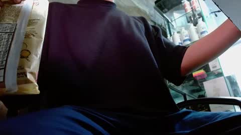 Snapshot of santiago_foxx chatting on 11-24-25, 06:51 santi online show from 11-24-25, 06:51