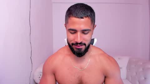 santiago_huntt online show from 03-07-25, 11:16