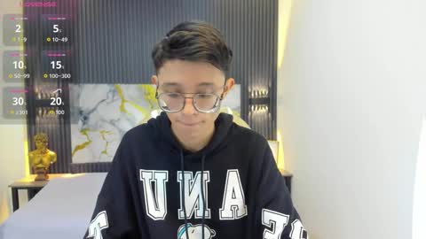 santiago_russo18 online show from 09-21-25, 01:02