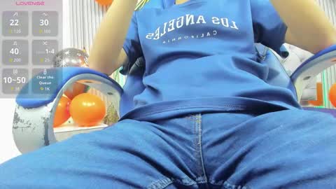 santiago_russo18 online show from 11-03-25, 06:31