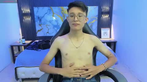 Snapshot of santiago_russo18 chatting on 02-07-26, 07:06 santiago_russo18 online show from 02-07-26, 07:06