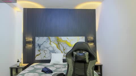 Snapshot of santiago_russo18 chatting on 02-12-26, 08:48 santiago_russo18 online show from 02-12-26, 08:48