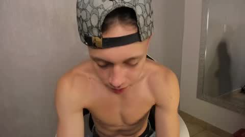 Julius Novachrono  online show from 10-17-25, 07:38