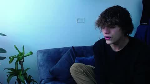 Santii online show from 12-14-24, 06:52