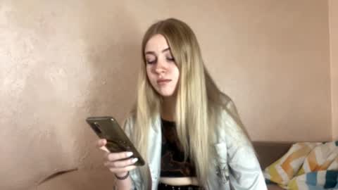 Anna online show from 10-07-25, 11:51