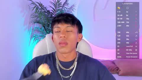 Santii online show from 10-27-25, 10:03