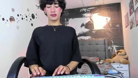 Snapshot of santy_fox chatting on 03-20-26, 12:43 SANTY online show from 03-20-26, 12:43