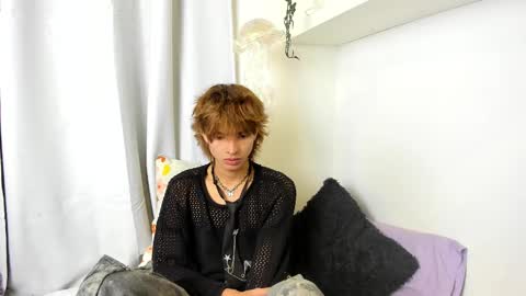 kitty online show from 02-20-25, 03:34