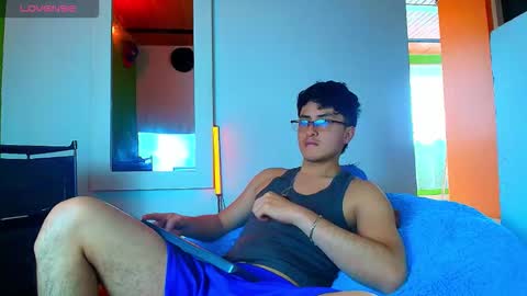 Santyago online show from 11-25-25, 07:14