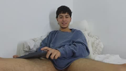 santybig18 online show from 12-17-24, 06:45