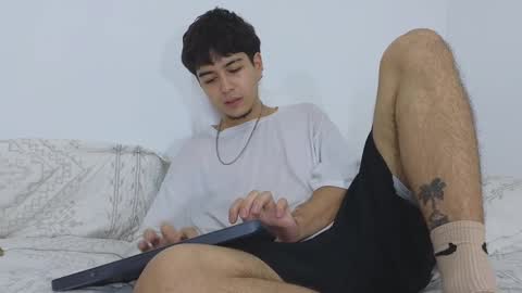 santybig18 online show from 12-31-24, 02:19