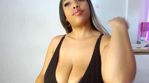 Saori Evans  online show from 10-29-25, 10:11