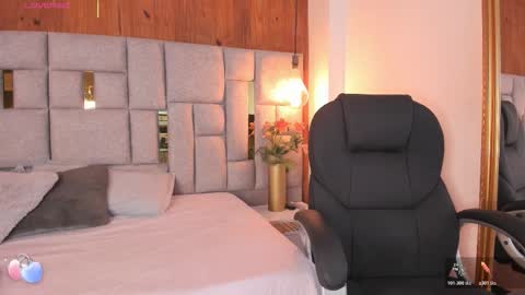 Saori  online show from 10-22-25, 12:05