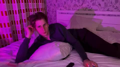 Snapshot of sapph1res chatting on 02-23-26, 04:37 sapph1res online show from 02-23-26, 04:37