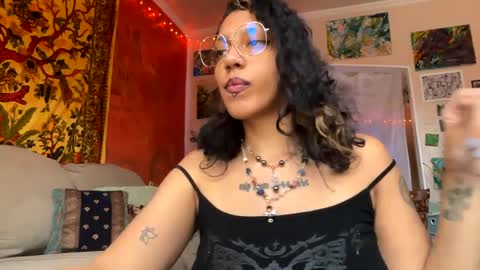 sapphire online show from 12-18-24, 07:30