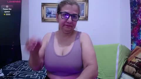 sara online show from 10-11-25, 12:43