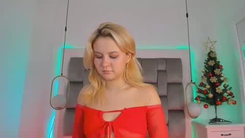 Sara online show from 12-02-24, 03:47