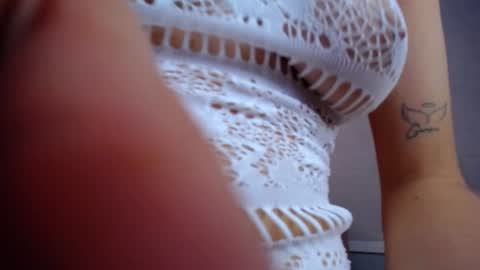 Snapshot of sara_angeelss chatting on 01-28-25, 08:57 Sara... online show from 01-28-25, 08:57