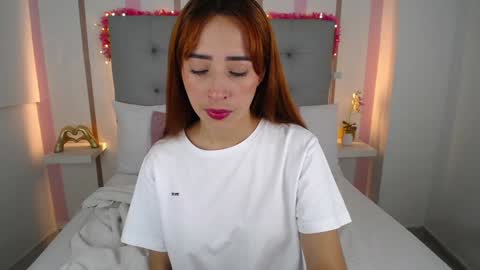 Snapshot of sara_angeelss chatting on 01-31-25, 02:15 Sara... online show from 01-31-25, 02:15
