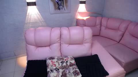 Snapshot of sara_angeelss chatting on 11-22-25, 05:06 Sara... online show from 11-22-25, 05:06